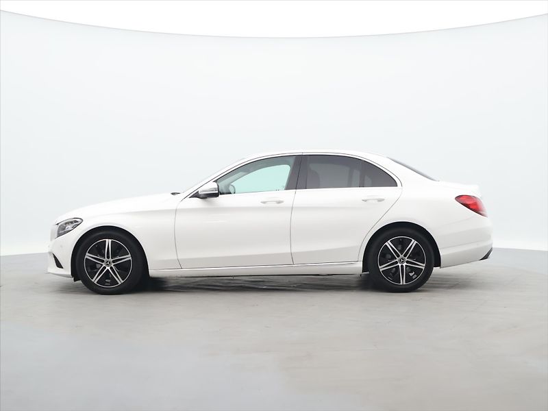 Mercedes-Benz Třídy C 1,6 C180 115 kW Full LED - fotka 4 z 32