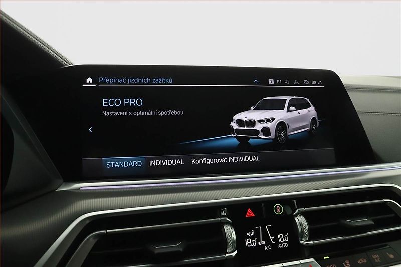 BMW X5 (2021) xDrive30d - fotka 14 z 19
