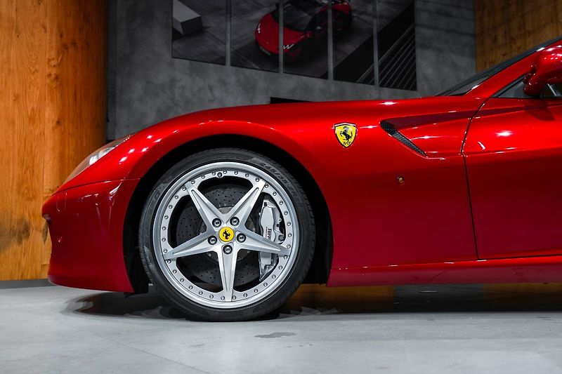 Ferrari 599 HGTE - fotka 6 z 36