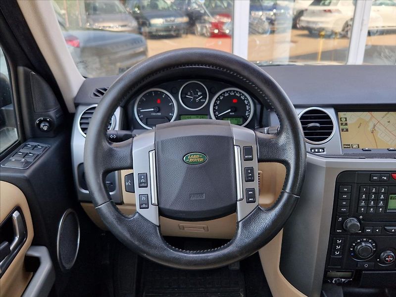 Land Rover Discovery 2,7 TDI 140kW TAŽNÉ HARMANKARD - fotka 20 z 35