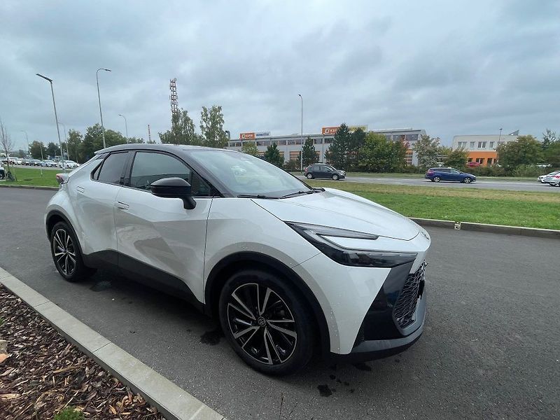 Toyota C-HR 2.0HEV, ČR, Executive, 2x pneu - fotka 8 z 32