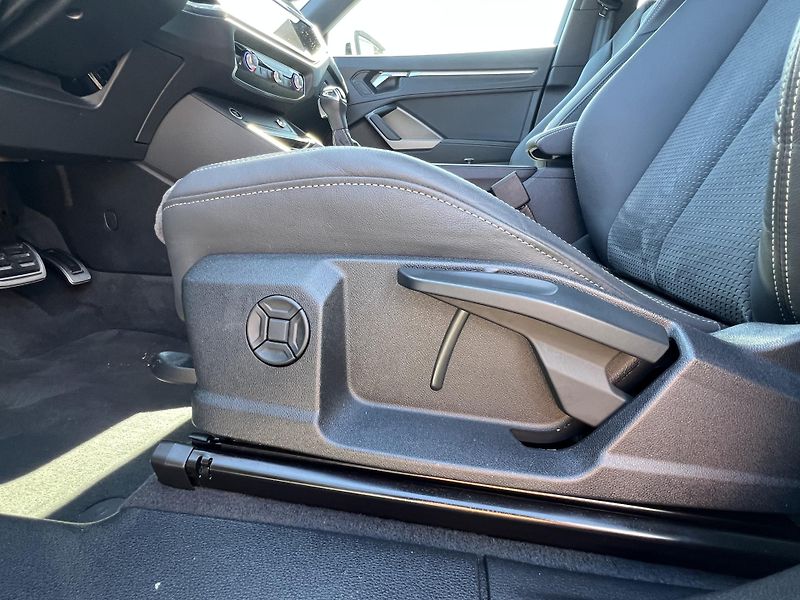 Audi Q3 (2025) - fotka 19 z 31
