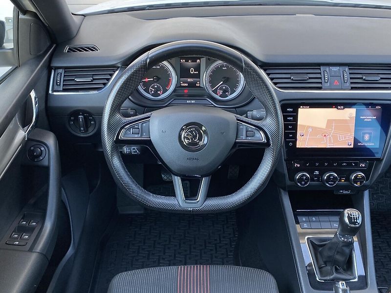 Škoda Octavia 2,0 TDI 110 kW Style - fotka 8 z 29