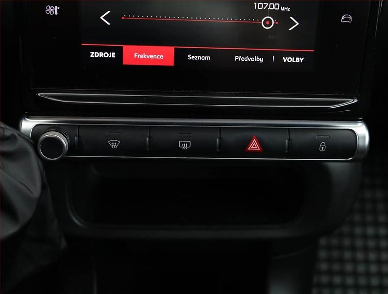 Citroën C3 (2018) 1.2 PureTech, ČR,1.maj - fotka 11 z 16