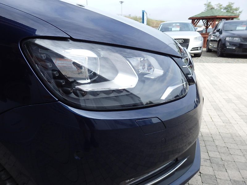 Volkswagen Sharan 2.0 TDI 130 kW - fotka 28 z 39