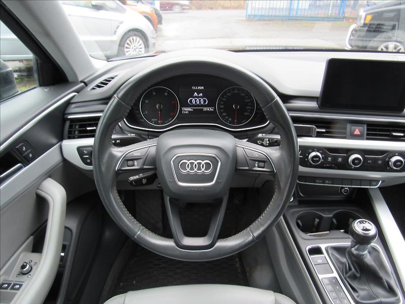 Audi A4 2,0 TDI 110kW Sedan - fotka 12 z 34