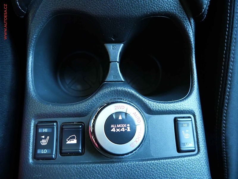 Nissan X-Trail (2018) 2.0dCi 4x4, ČR, AT, TZ - fotka 21 z 22