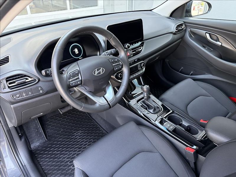 Hyundai i30 1,0 T-GDI DCT  WG FL Style - fotka 7 z 25