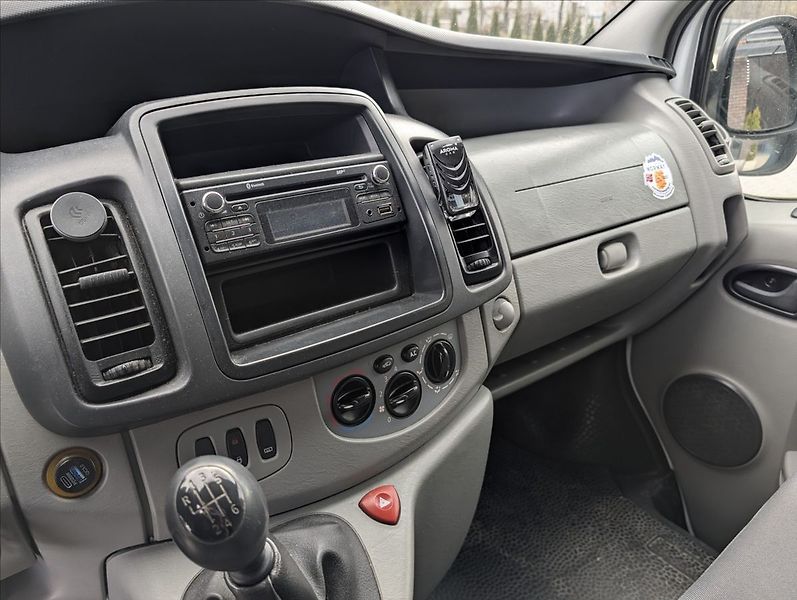Opel Vivaro CDTI LONG SPACÍ PŘESTAVBA - fotka 11 z 18