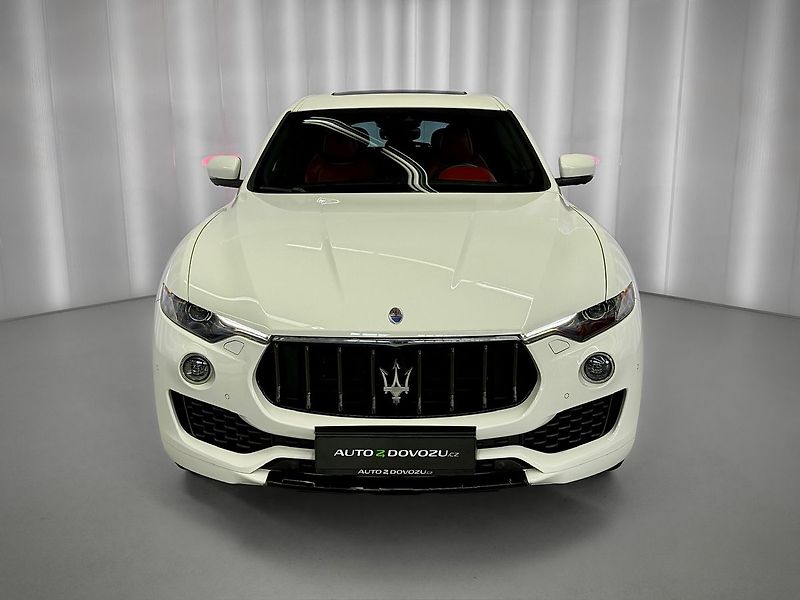 Maserati Levante V6 Q4 DIESEL, PANORAMA, VZDUCH - fotka 2 z 27