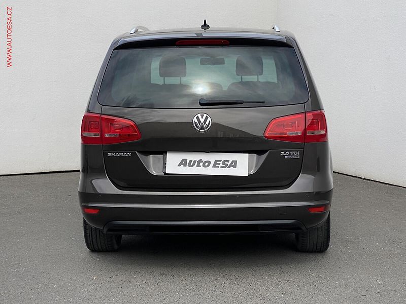 Volkswagen Sharan (2014) 2.0 TDi 4x4, Highline, bixen - fotka 5 z 20