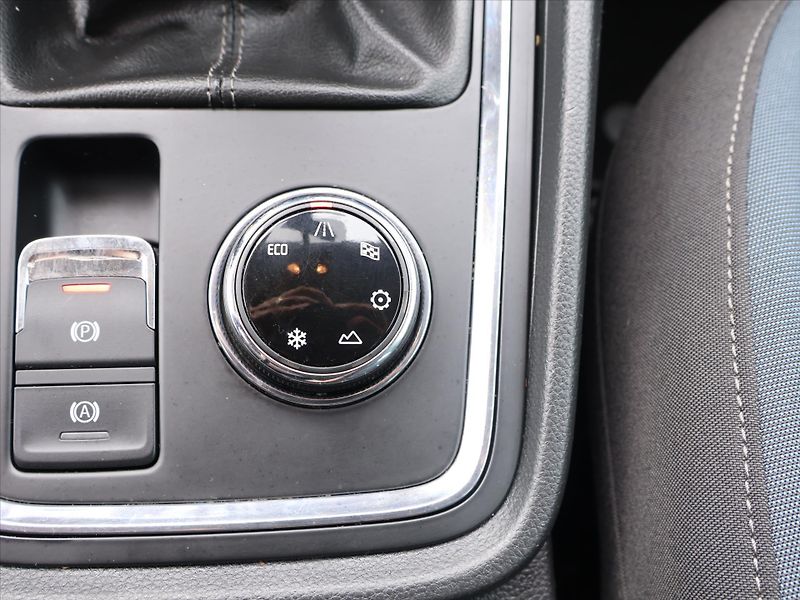 Seat Ateca 2,0 TDI LED 4Drive CZ Style - fotka 26 z 33