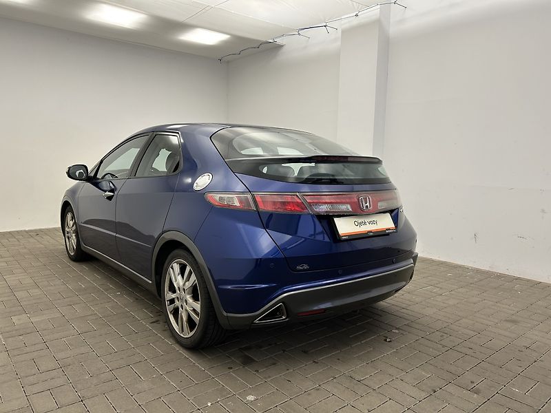 Honda Civic 1.8 I- VTEC Sport - fotka 21 z 22