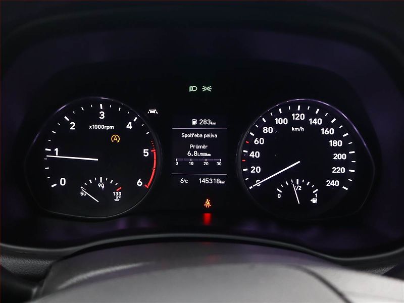 Hyundai i30 (2022) 1.6 CRDi, Serv.kniha, Tempomat - fotka 9 z 17