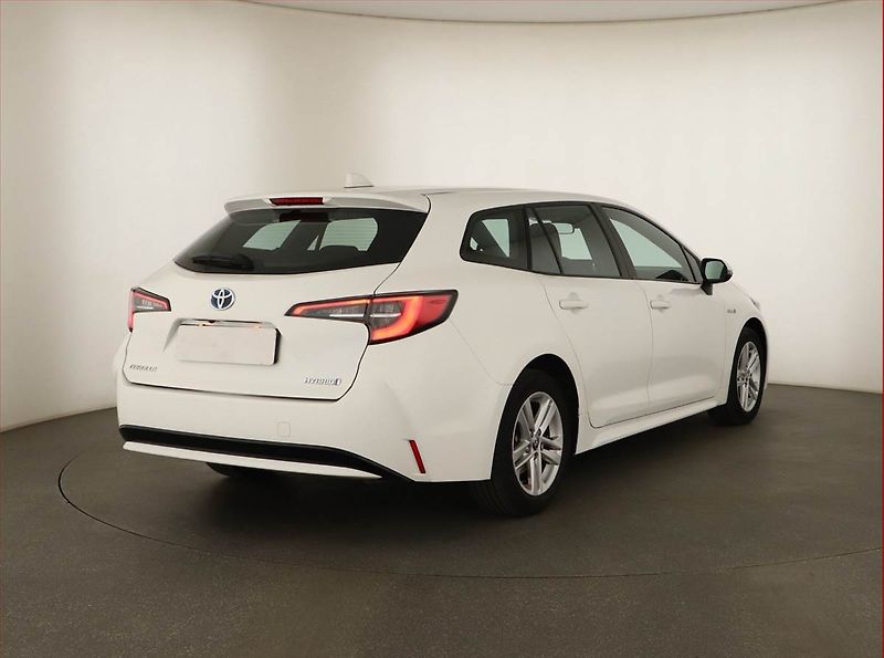 Toyota Corolla (2020) 1.8 Hybrid - fotka 5 z 15