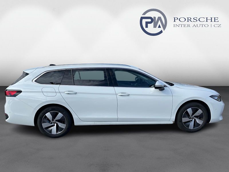 Volkswagen Passat Business 1.5TSI BUSINESS GT 11 - fotka 8 z 23