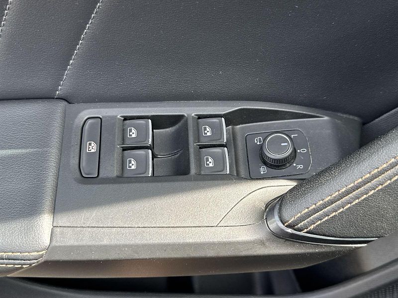 Cupra Formentor (2022) 1.5 TSI - fotka 11 z 32
