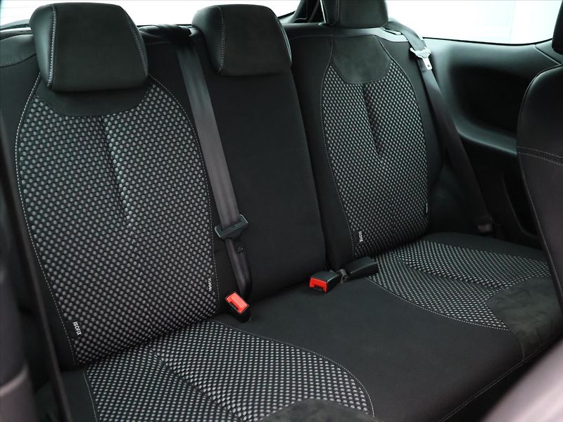 Citroën DS3 1,6 Turbo 115kW Aut.klima 1.Ma - fotka 12 z 27