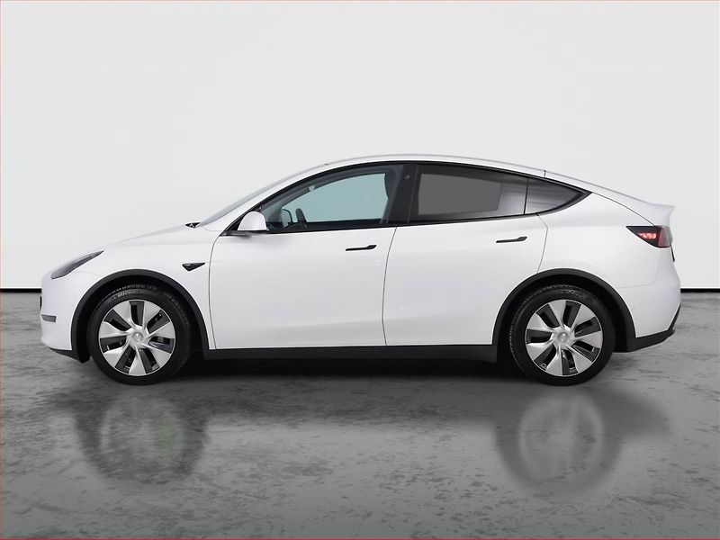Tesla Model Y (2022) Long Range AWD 79kWh, SoH 92% - fotka 3 z 24