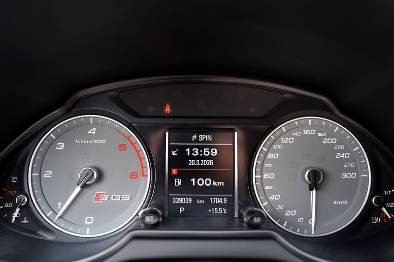 Audi SQ5 3.0 TDI Quattro/kůže/DSG/B&O - fotka 35 z 45