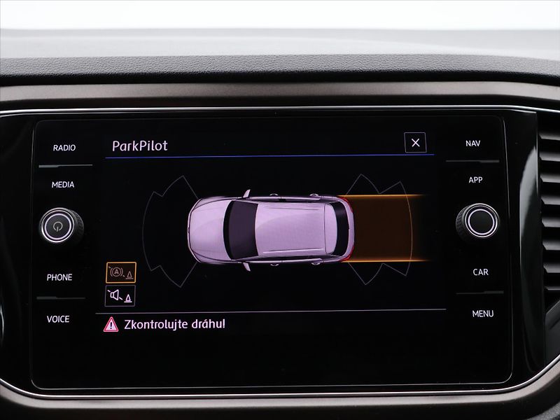 Volkswagen T-Roc 1,0 TSI Virtual LED Webasto - fotka 19 z 29