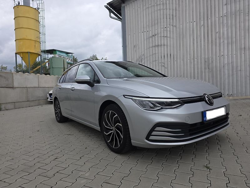 Volkswagen Golf (2021) 2.0 TDI 110 kW 7DSG + tažné - fotka 1 z 8