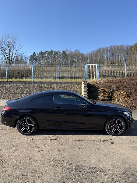 Mercedes-Benz Třídy C C 400 245kW COUPE 4x4 AMG  - fotka 2 z 20