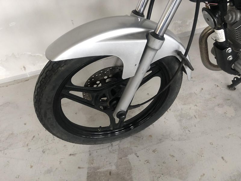 Yamaha YBR 125 - fotka 7 z 15