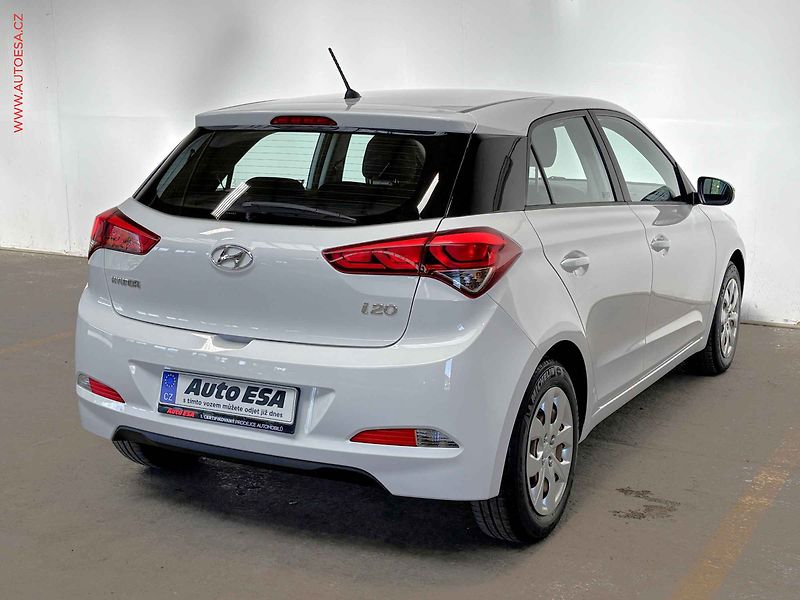 Hyundai i20 (2017) 1.25 i, 1.maj,ČR - fotka 4 z 13