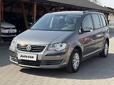 Volkswagen Touran (2008) 1.9TDi, AC, temp - náhled 2