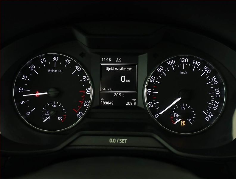 Škoda Octavia (2016) 1.6 TDI, Navi, Tempomat - fotka 9 z 18