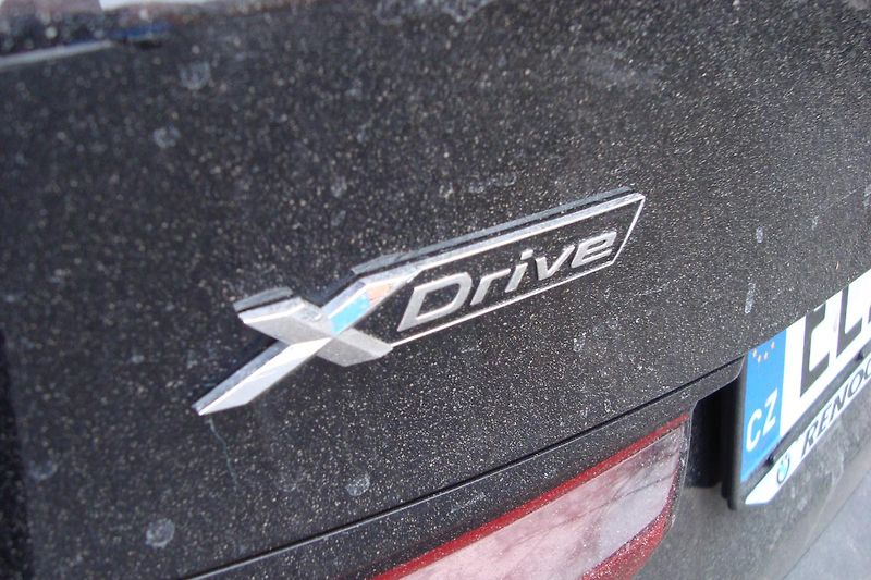 BMW Řada 5 (2021) 530e Xdrive, ČR, 1.Maj.S.Kn. - fotka 15 z 65