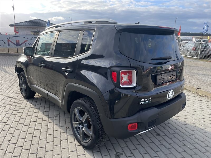 Jeep Renegade 2,0 CRD 103kw 4x4 LIMITED odp. - fotka 29 z 32