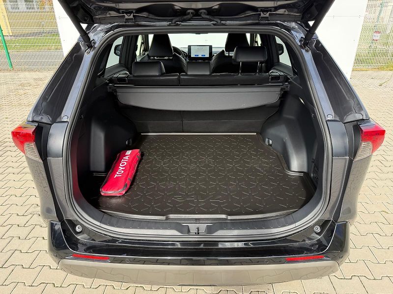 Toyota RAV4 2.5 HSD e-CVT AWD Selection - fotka 10 z 29