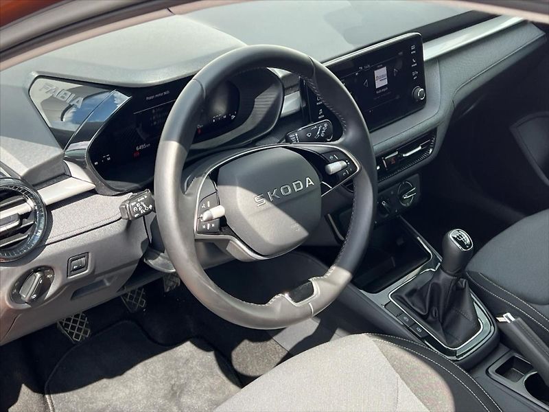 Škoda Fabia 1,0 TSi 70kW SELECTION  IV. - fotka 10 z 23