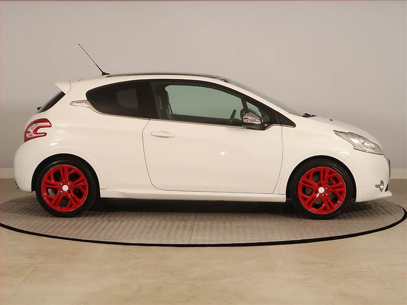 Peugeot 208 (2014) 1.6 GTi, Serv.kniha, Tempomat - fotka 6 z 21