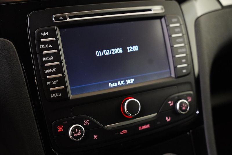 Ford Galaxy - fotka 19 z 26