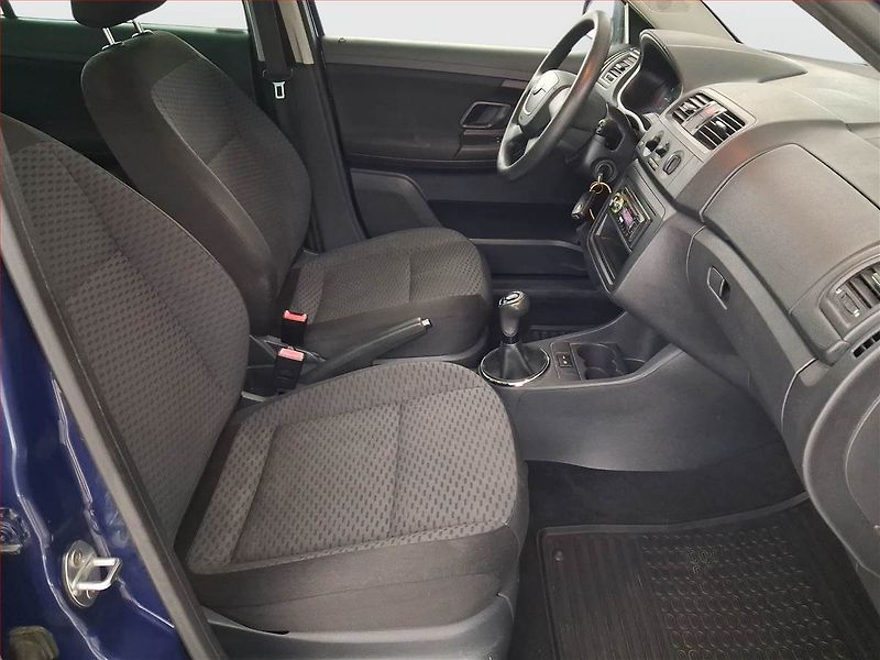 Škoda Fabia (2012) 1.2 12V, po STK, jezdí výborně - fotka 9 z 15