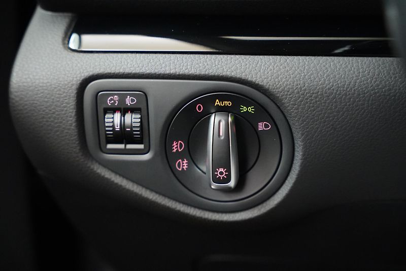 Volkswagen Sharan - fotka 13 z 25