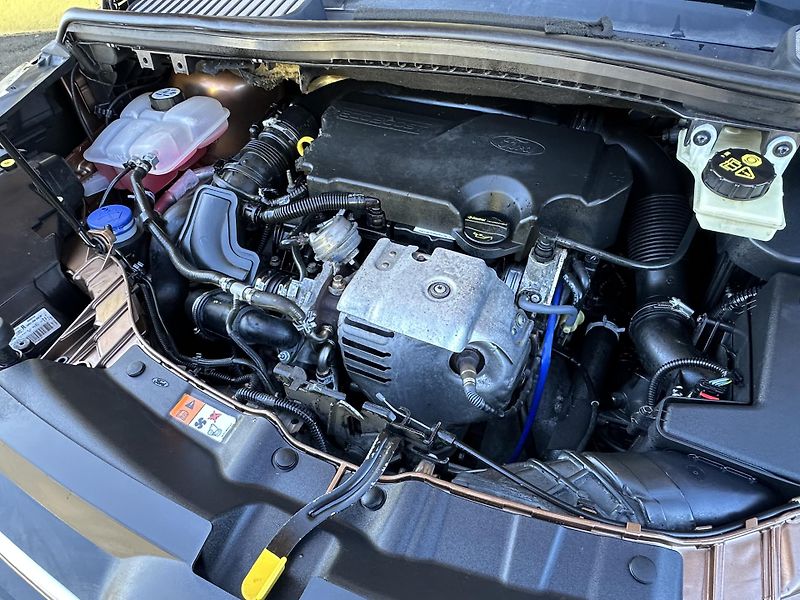 Ford Grand C-MAX (2014) TREND 1.0EB/92kW*2.Maj.*ČR*TZ  - fotka 30 z 36