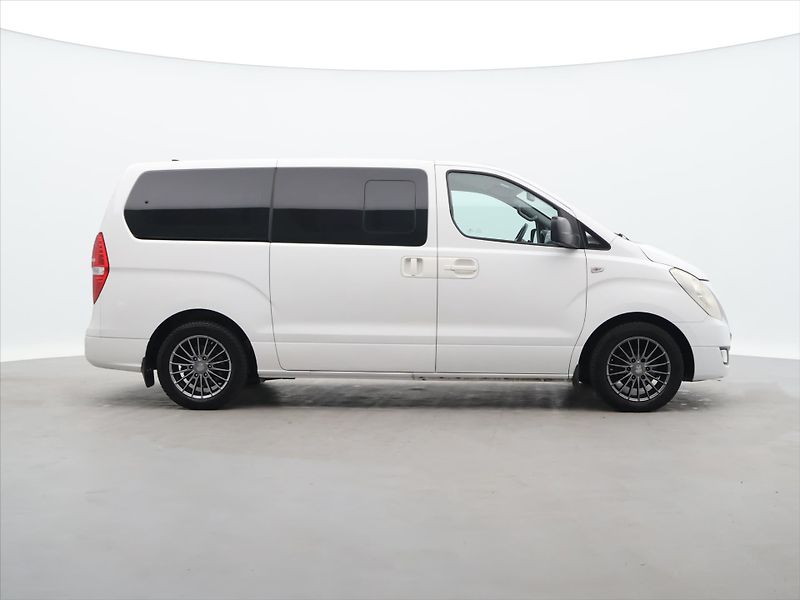Hyundai H 1 Starex 2,5 CRDi 125kW Automat - fotka 8 z 32