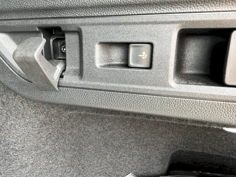 Škoda Superb (2025) 2.0 TDI 142kW 4x4 L&K Combi DS - fotka 12 z 32