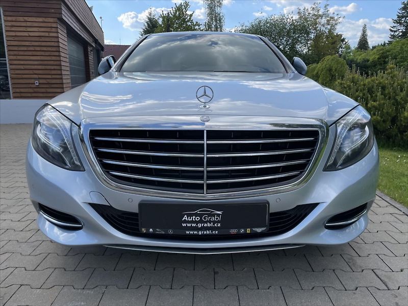 Mercedes-Benz Třídy S S 350 d 4Matic - fotka 2 z 33