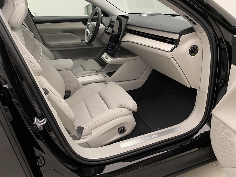 Volvo ES90 (2026) PURE ELECTRIC EXT.SINGLE ULTRA - fotka 23 z 69