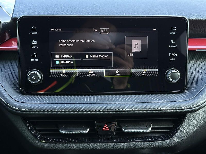 Škoda Fabia 1.0TSi 116PS Monte Carlo Bi-LE - fotka 22 z 35