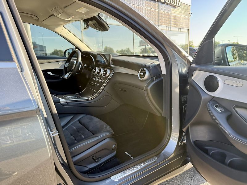 Mercedes-Benz GLC (2021) 220 d 4MATIC SUV - fotka 36 z 46
