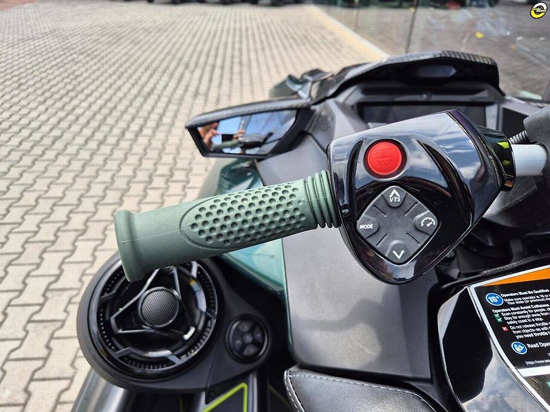 Sea Doo (2023) RXP XRS Apex 1+1-up 300hp Audi - fotka 21 z 23