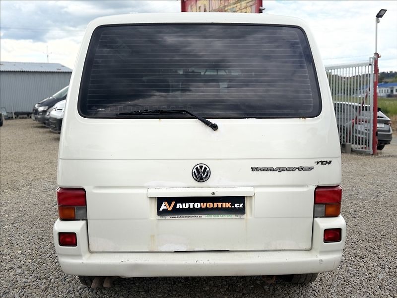 Volkswagen Transporter 2,5 TDI 9MÍST - fotka 6 z 12