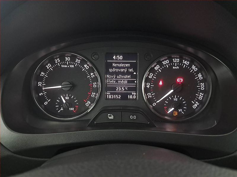 Škoda Rapid (2013) Elegance 1.6 TDI, Serv.kniha - fotka 11 z 15