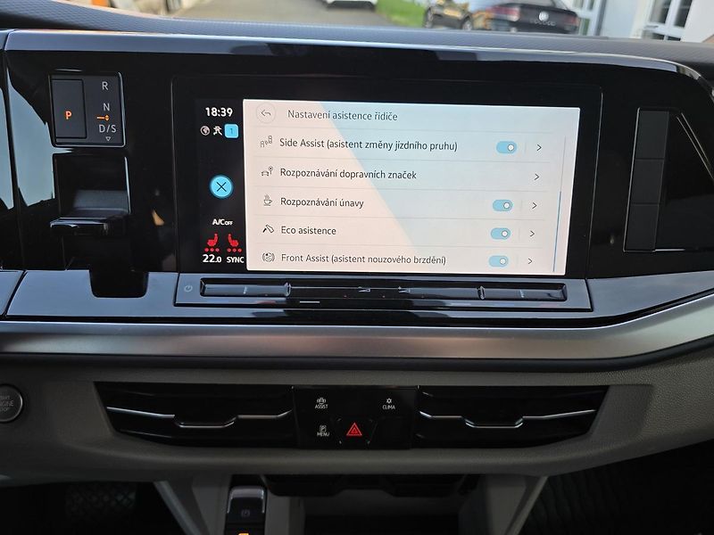 Volkswagen Multivan T7 150kW LIFE LONG DSG WEBASTO - fotka 16 z 49